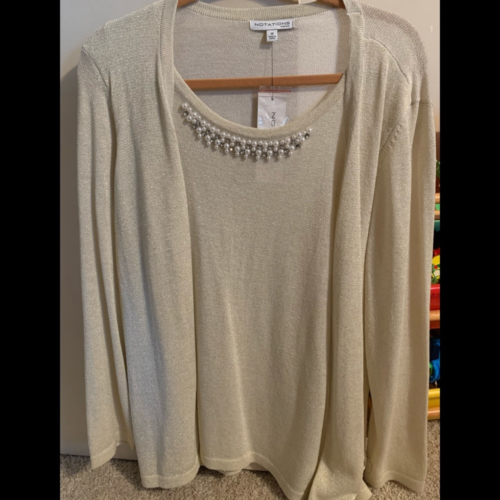 Notations woman’s top